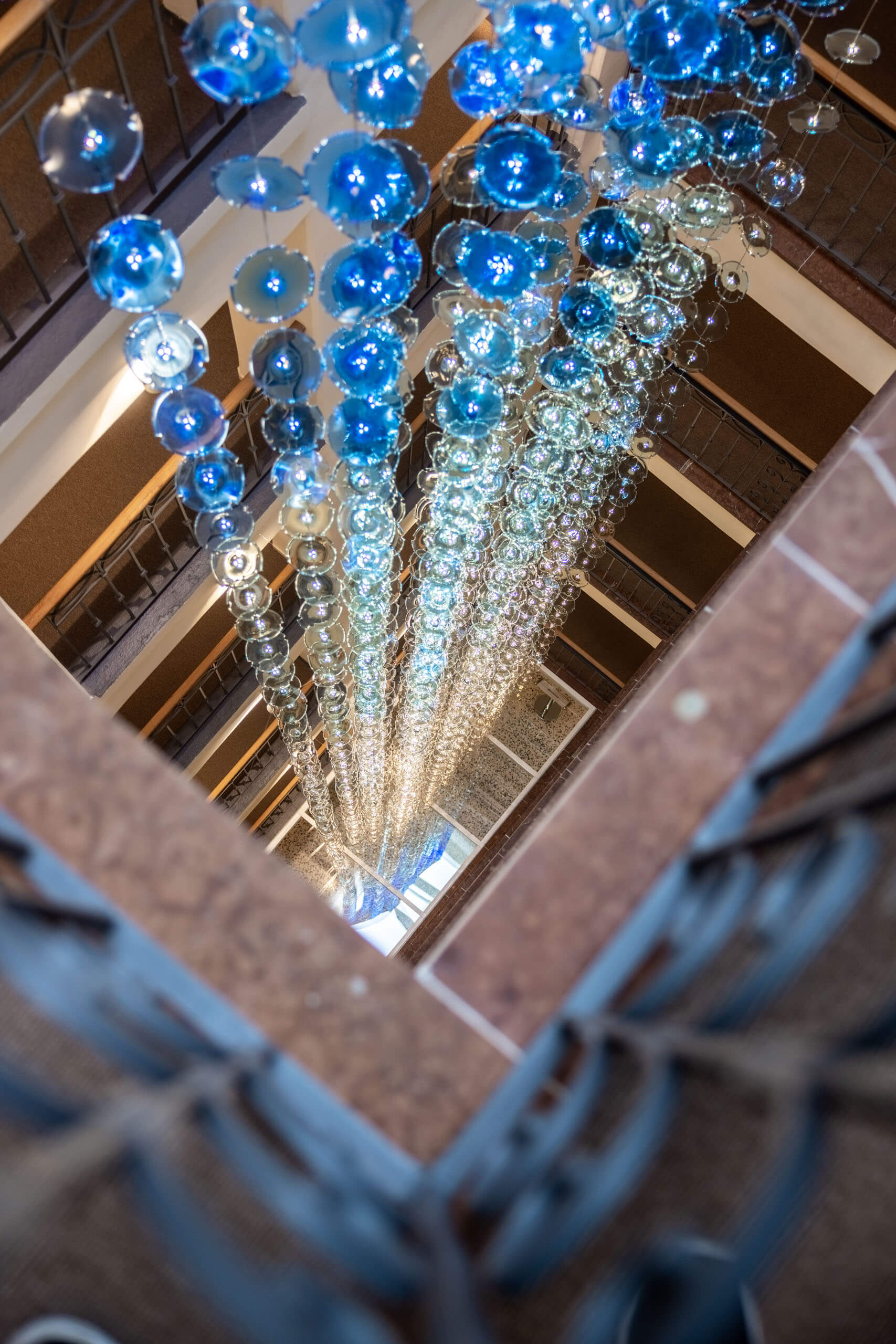 Lichtinstallation von Barovier & Toso als Kunsthighlight im Hotel Stein.