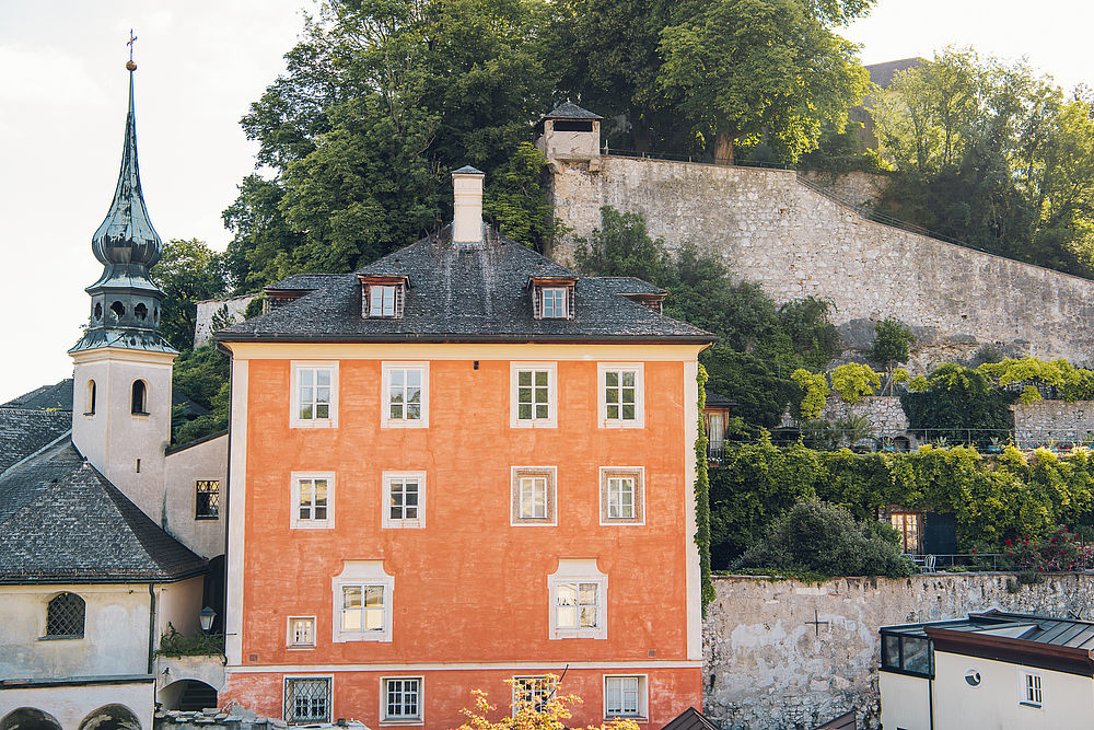 Blick auf den Kapuzinerberg in Salzburg vom Hotel Stein