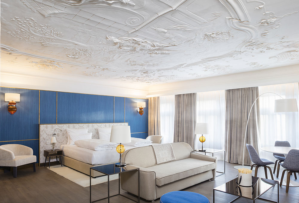 Luxuriously furnished honeymoon suite in the heart of Salzburg's old town